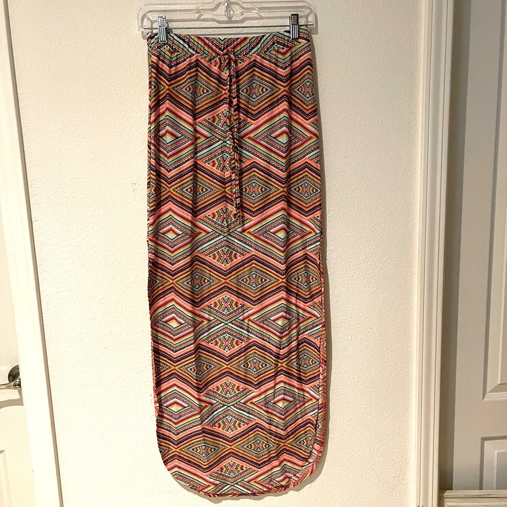 Bobbie Brooks colorful women’s maxi skirt Size Small